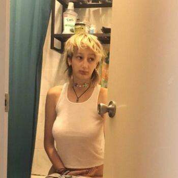 anya401