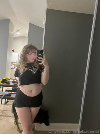 arielxadams2