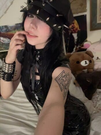 Full leaked Ashisbees private onlyfans photo