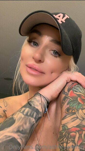 ashleywolfxo