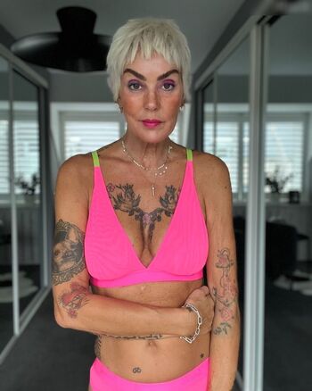 Astrid Zeegen Holt