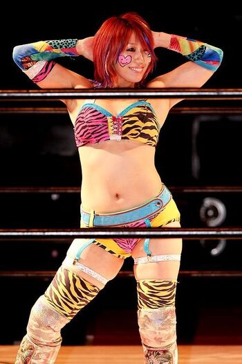 Asuka WWE