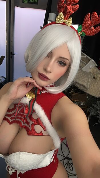 Athena Cosplay