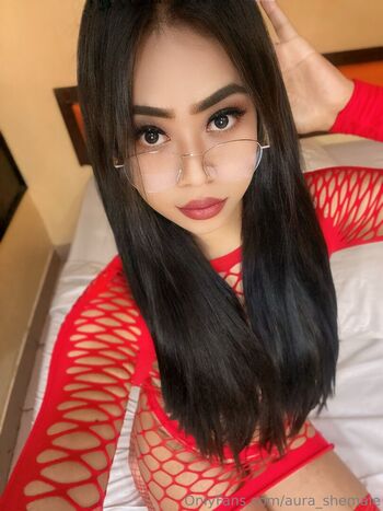 aura_shemale