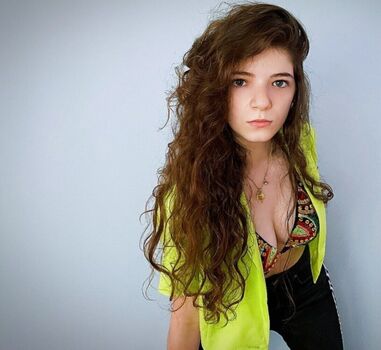 Ava Anduze