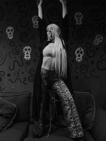 Ava Max