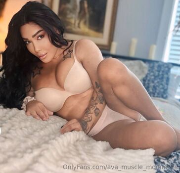 ava_muscle_mommy.ts