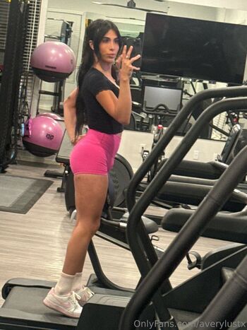 averylustx