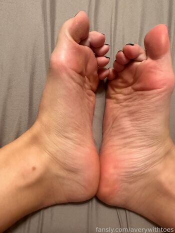 averywithtoes