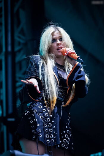 Avril Lavigne