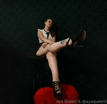 ayaqueenil