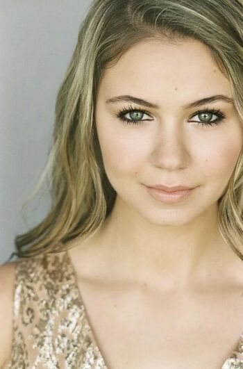 Ayla Kell