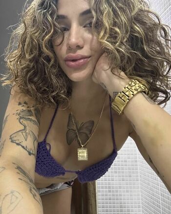 AZZY