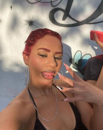 baddiejuu