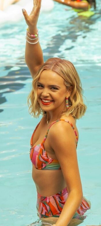 Bailee Madison