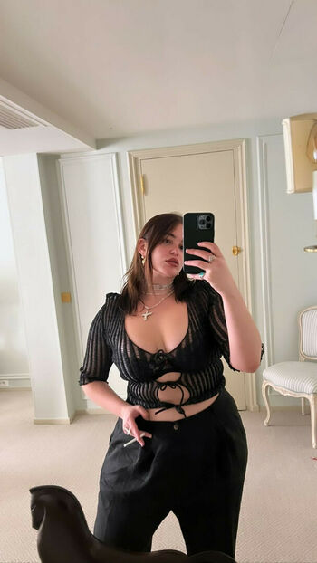 Barbie Ferreira