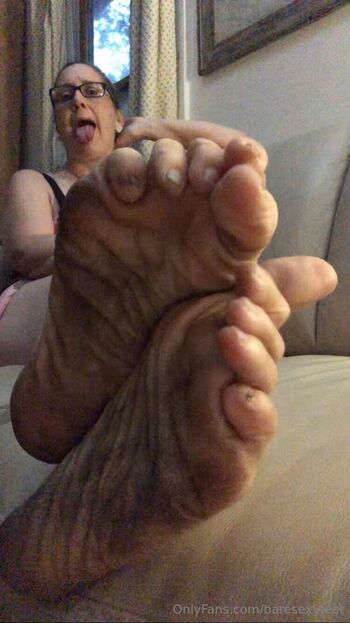 baresexyfeet