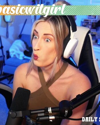 BasicWitGirl