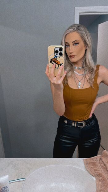 BasicWitGirl