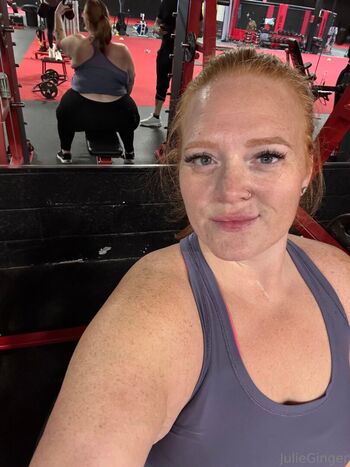 bbwjulieginger1