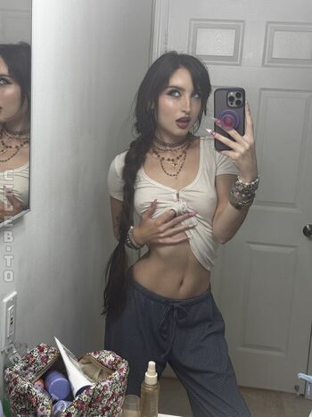 Full leaked Beebee private onlyfans photo