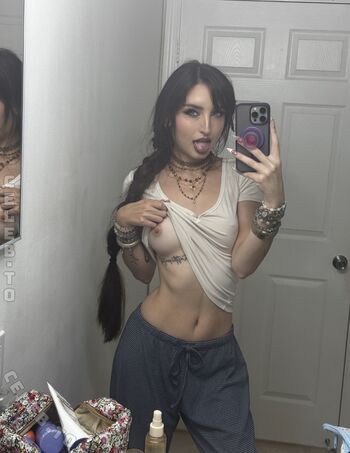Full leaked Beebee private onlyfans photo