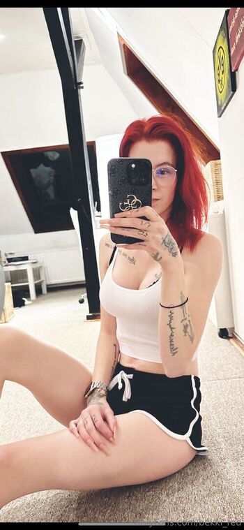 bekki_red