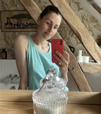 Bella Lesnik