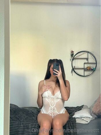 Bella the vettt