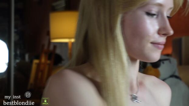 BestBlondiiecb