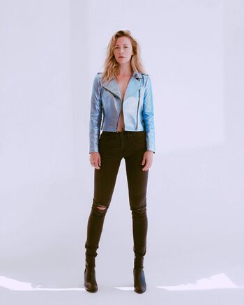 Beth Riesgraf