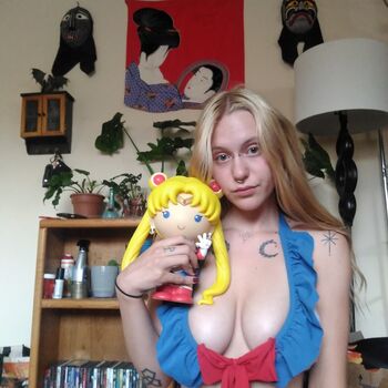 bigtiddiewerekitty