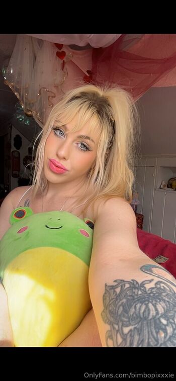 bimbopixxxie