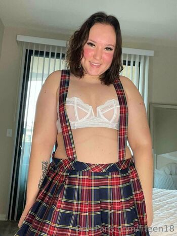 bisexualcollegegirl