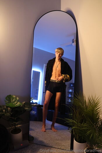 blondeboybradfree