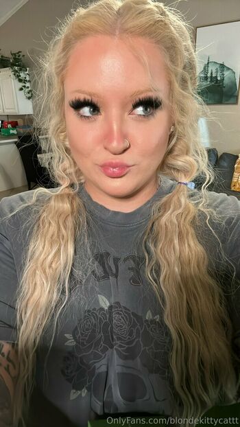 blondekittycattt