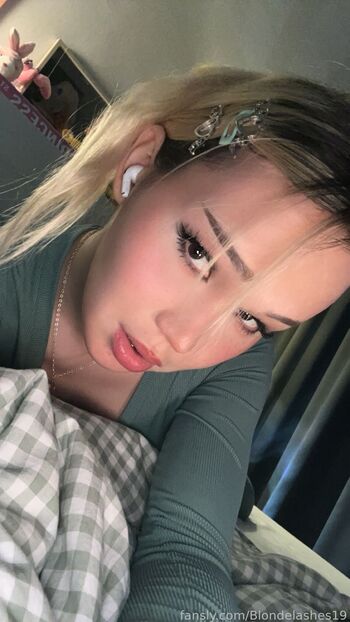 blondelashes19