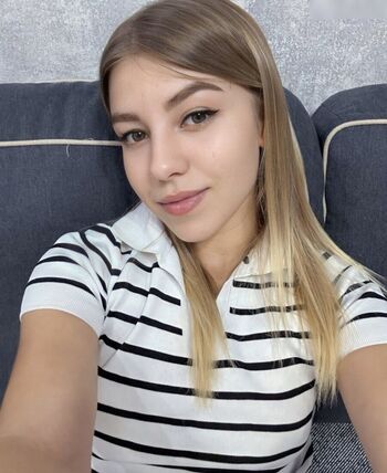 Blondie.Lara