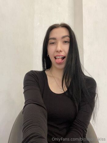 blossom_kiss