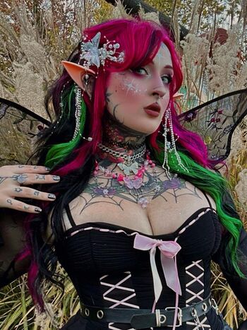 Bluecollargoth
