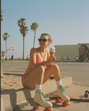 Bobbi Althoff