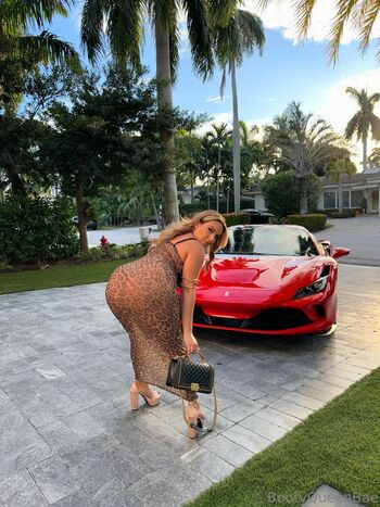 bootyqueenbae