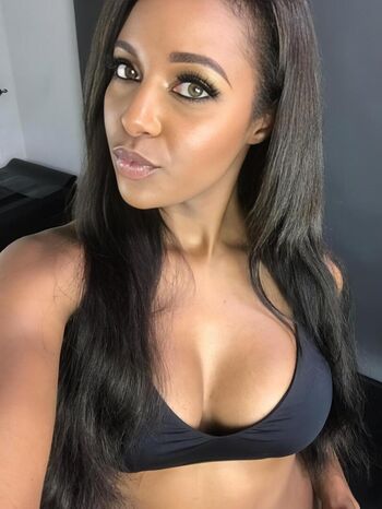 Brandi Rhodes
