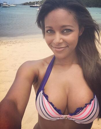 Brandi Rhodes