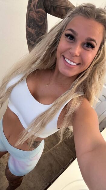 BrazyBecca