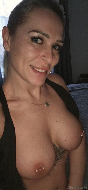 brithotwife