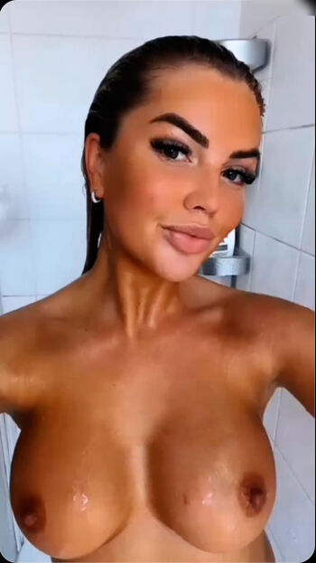 Brooke VIP