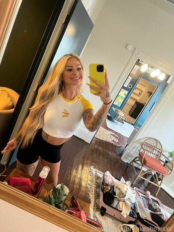 brookeshowsxx
