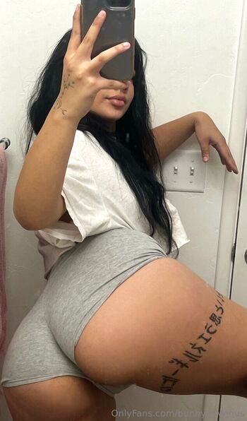 bunnyonvenus