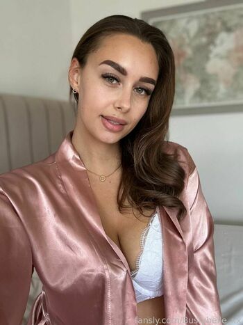 bustybelle_xx